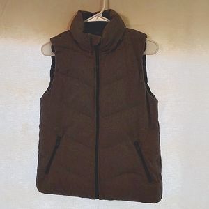 Gap puffy vest
